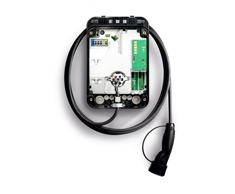 witty one, punto  de carga de HAGER