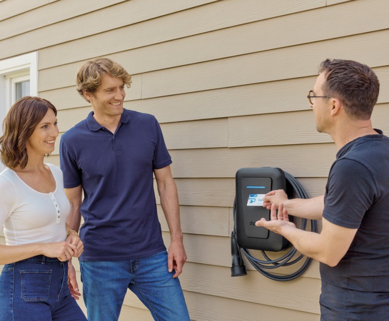 witty one, punto  de carga de HAGER